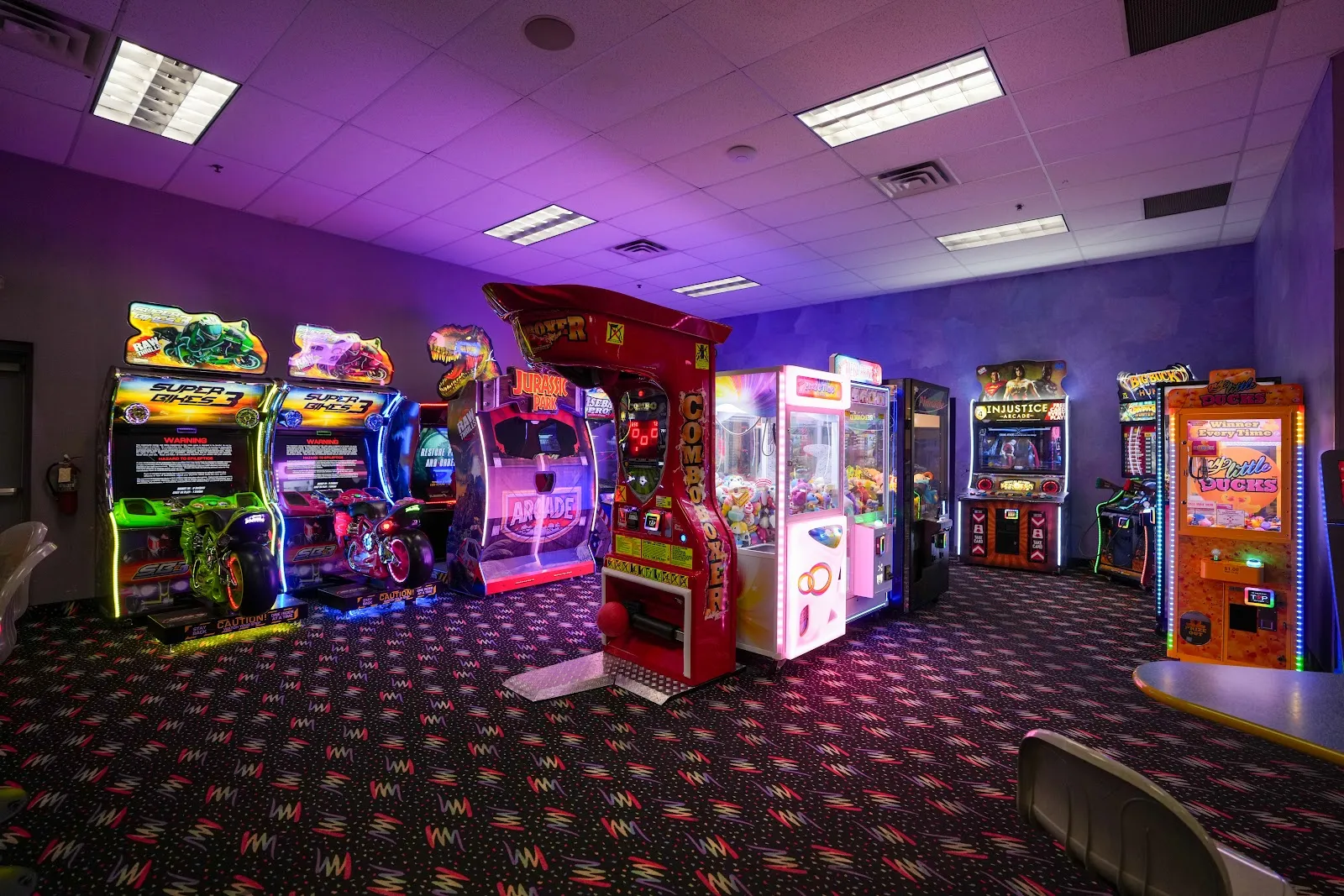 Andover Lanes - Image 2