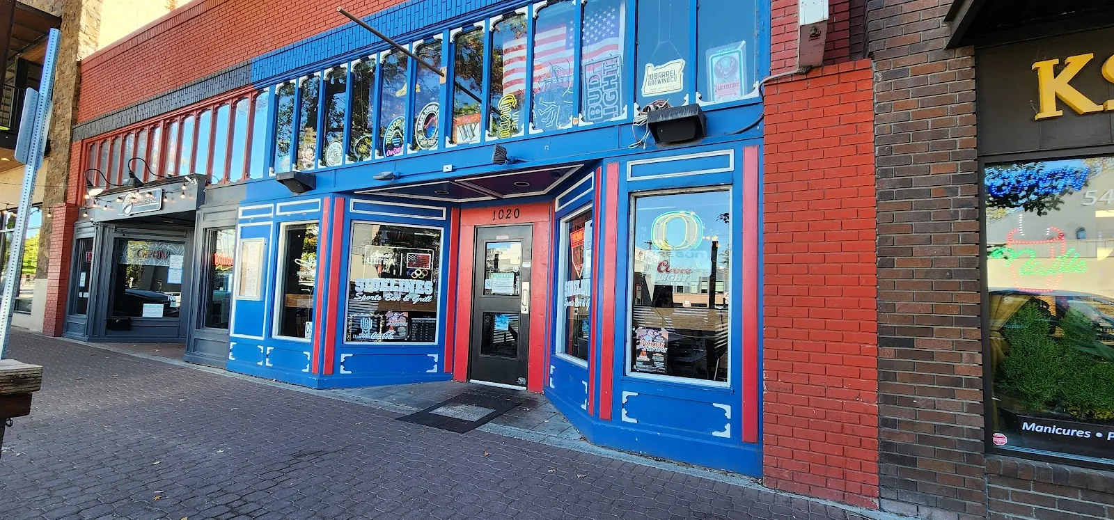 Sidelines Sportsbar & Grill