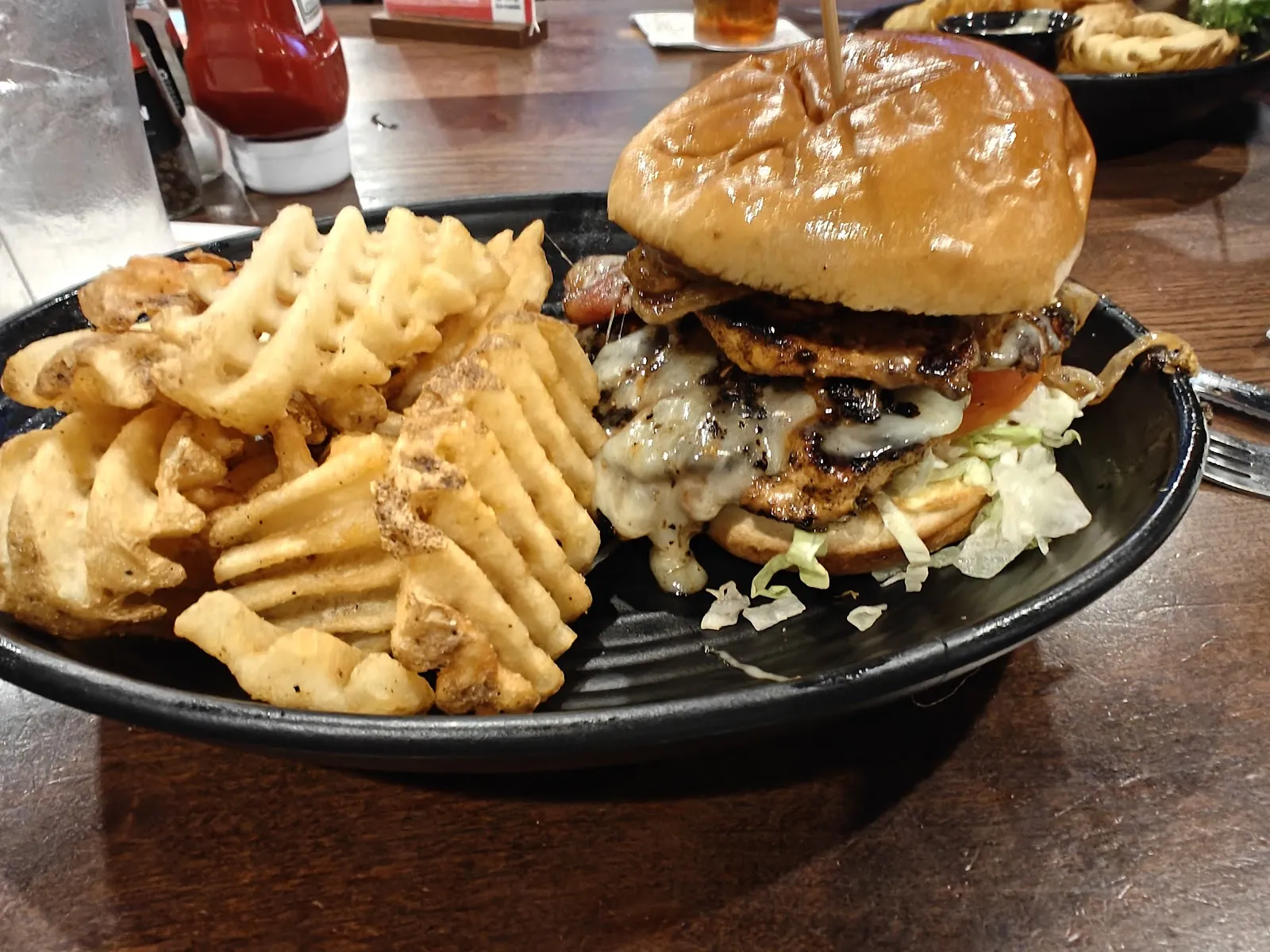 Walk-On's Sports Bistreaux - Towne Center Restaurant - Image 3