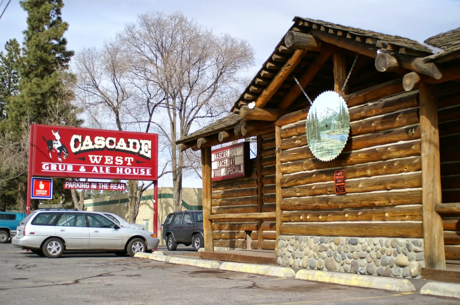Cascade West Grub & Alehouse - Image 3