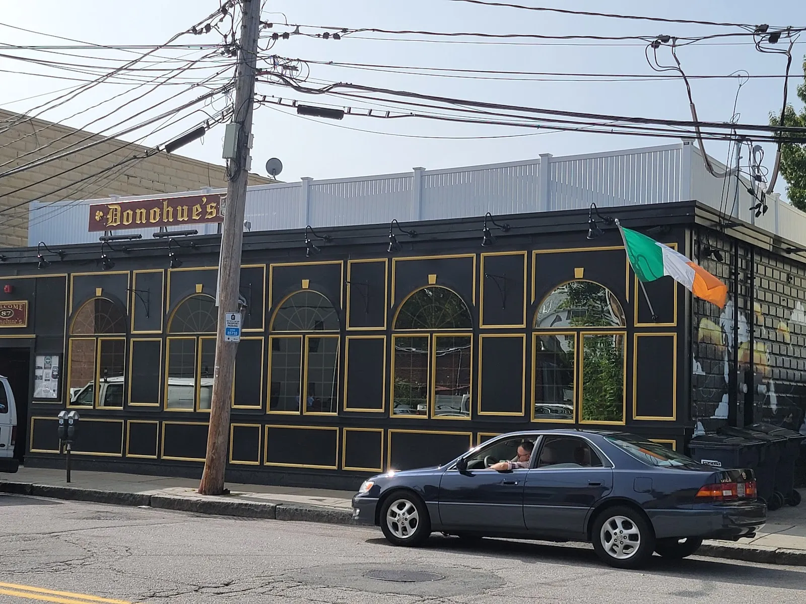 Donohue's Bar and Grill - Image 4