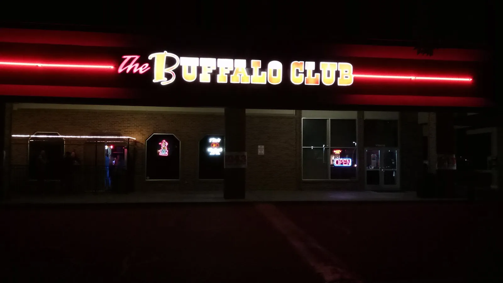 The Buffalo Club - Image 4