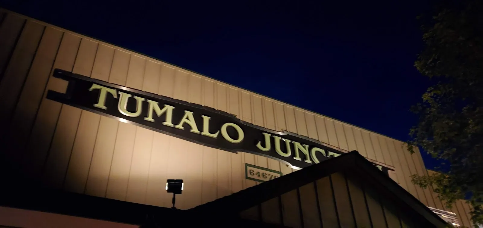 Tumalo Tavern - Image 2