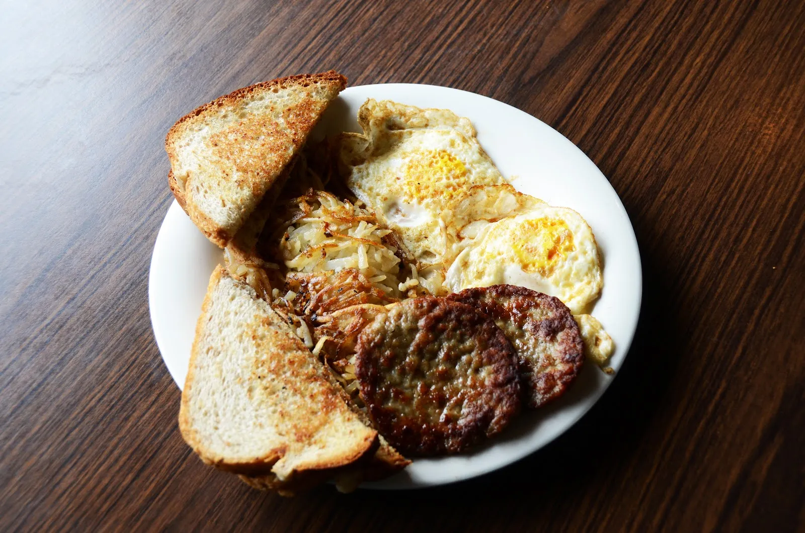 Roosters Bar & Grill - Image 3