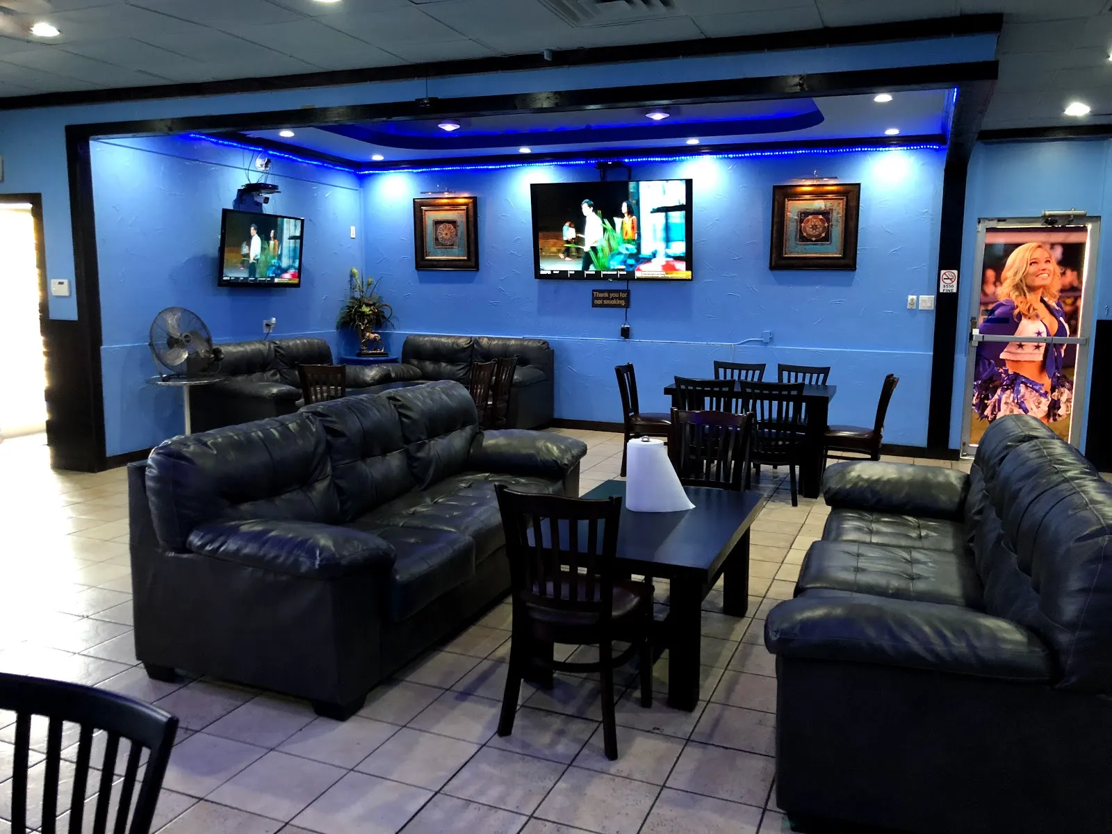 Cafe Blue Sky - Image 4