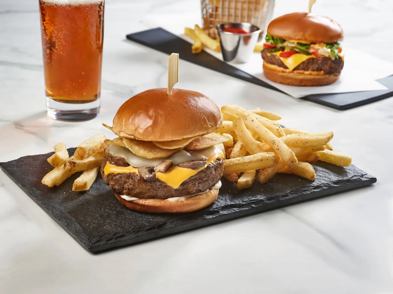 Bar Louie- Round Rock - Image 4