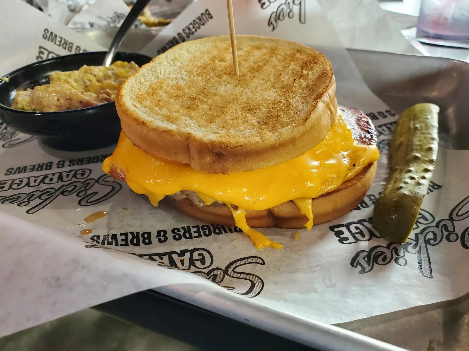 Sickies Garage Burgers & Brews - Image 4