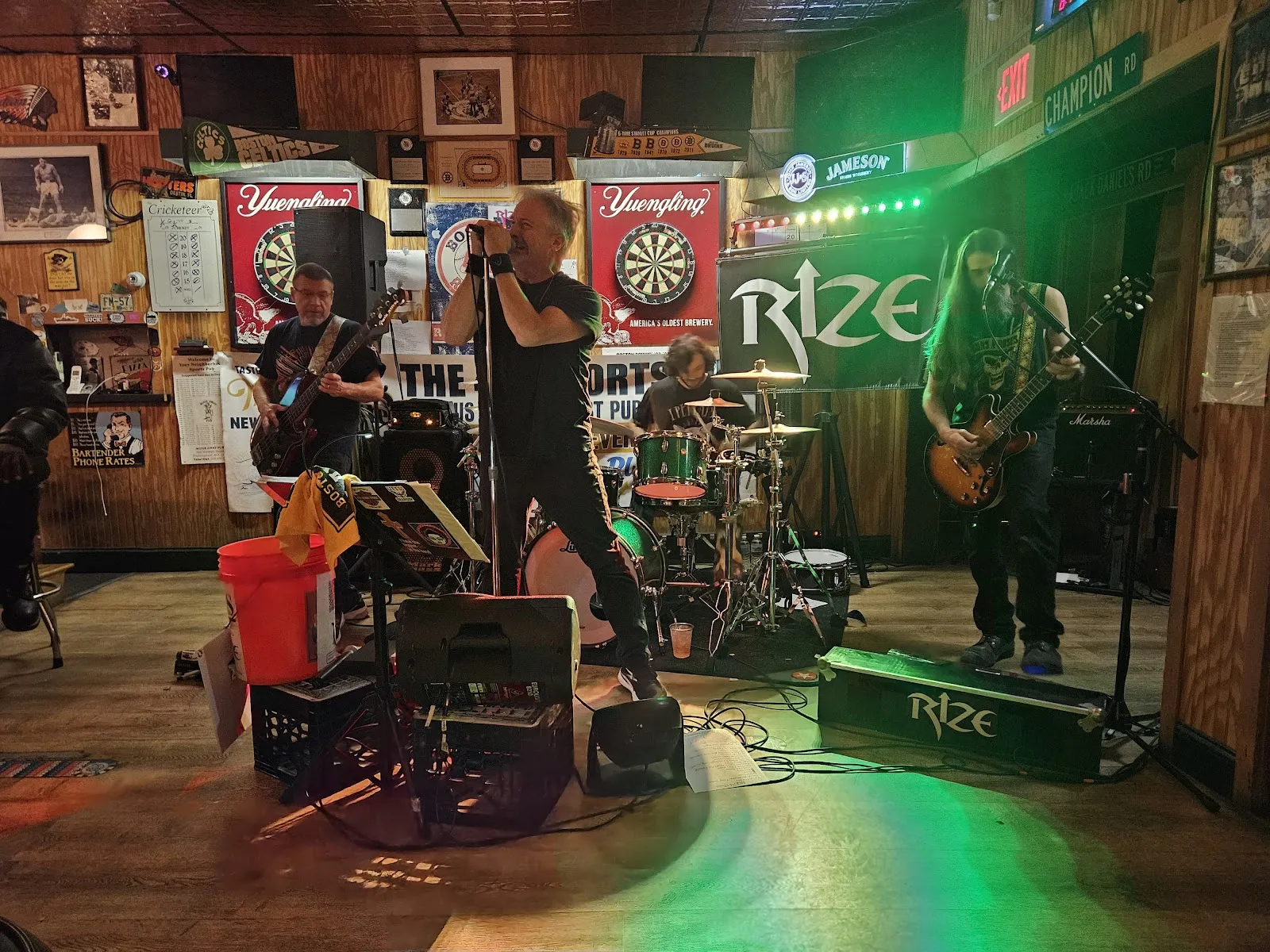 The 4's Sports Pub - Image 4