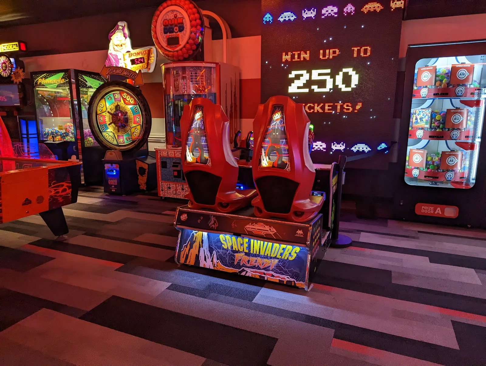 Bowlero Roswell - Image 4