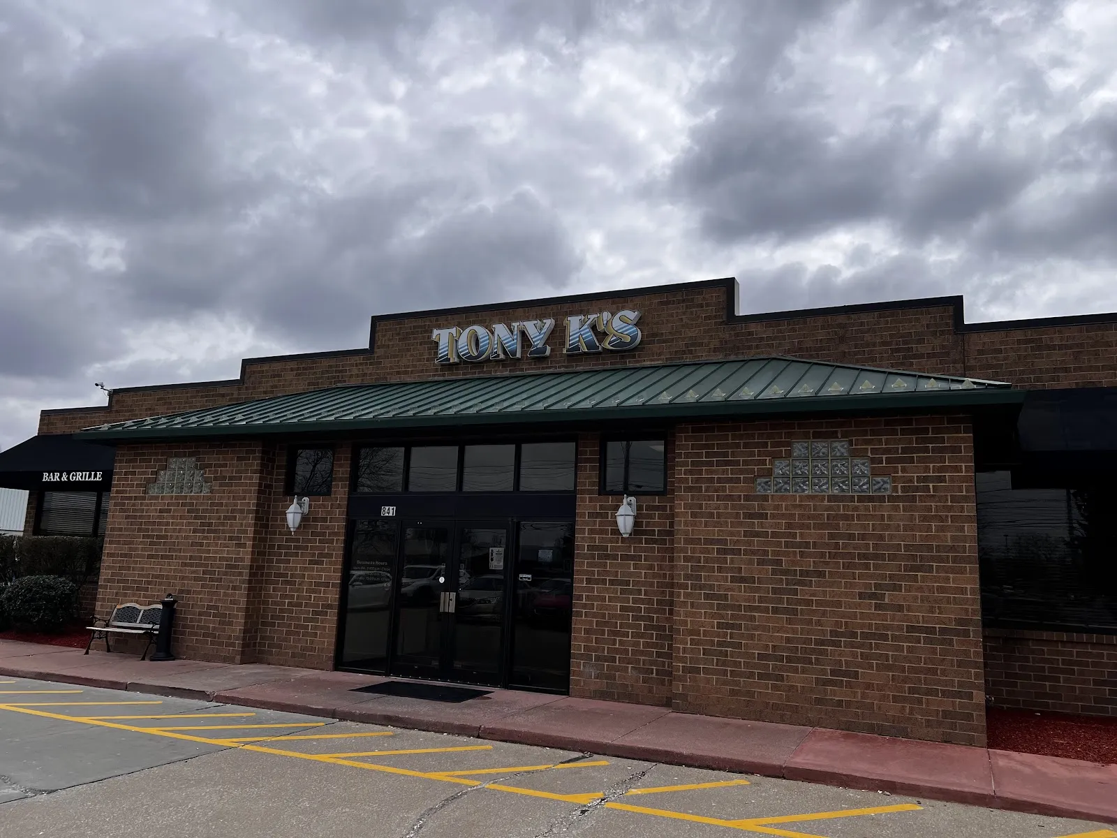 Tony K's Bar & Grille - Image 2