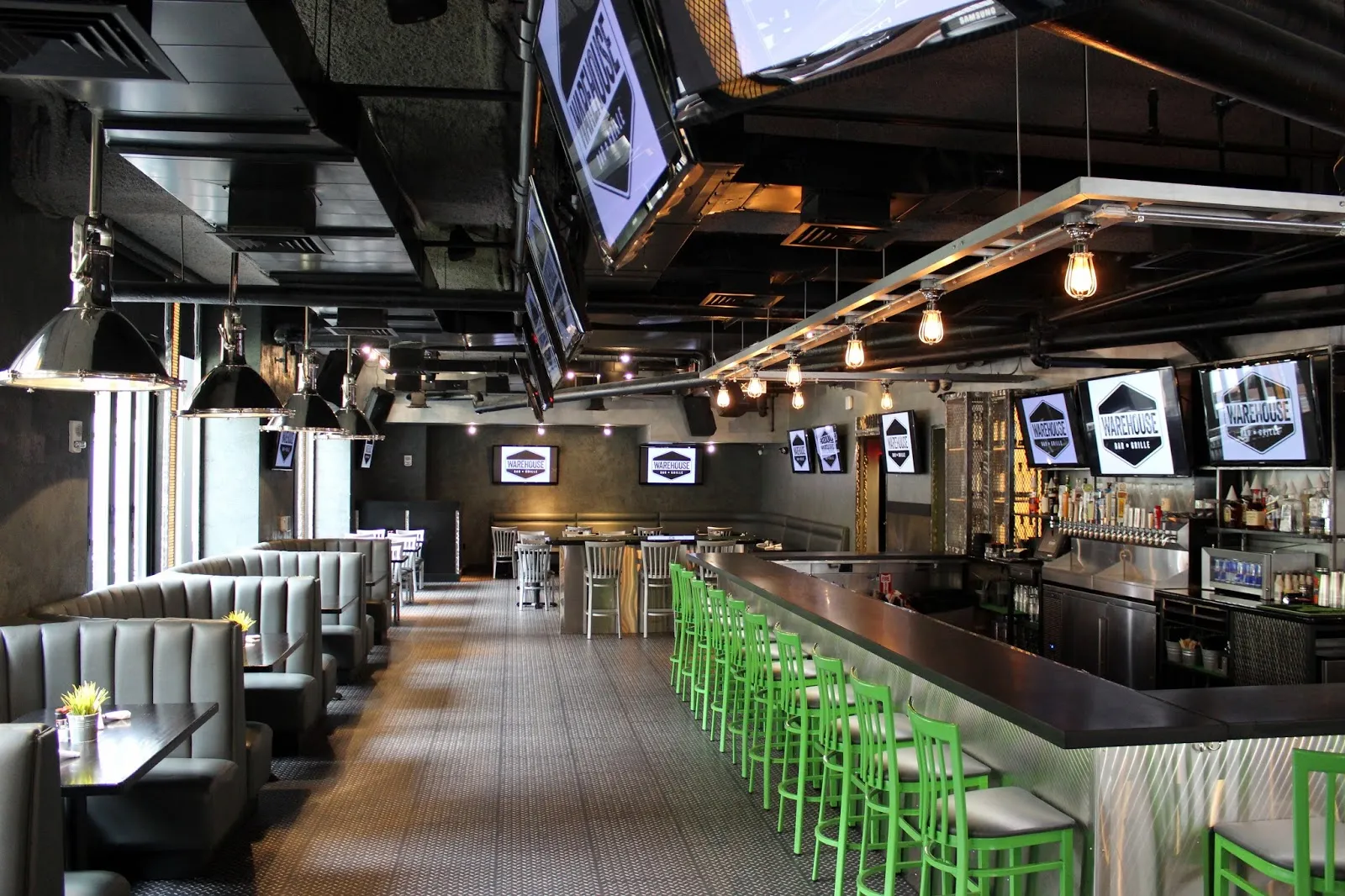 Warehouse Bar & Grille - Image 4