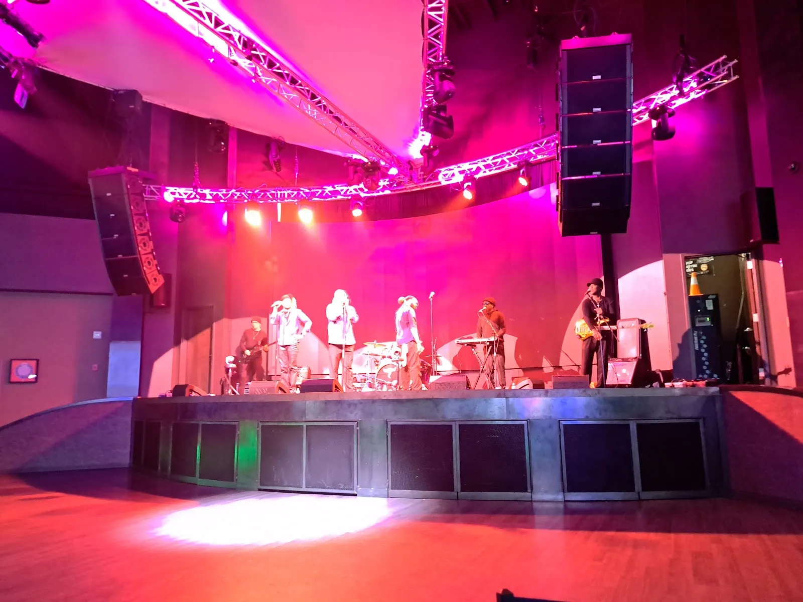 Beach Rock Music and Sports Lounge - Image 3