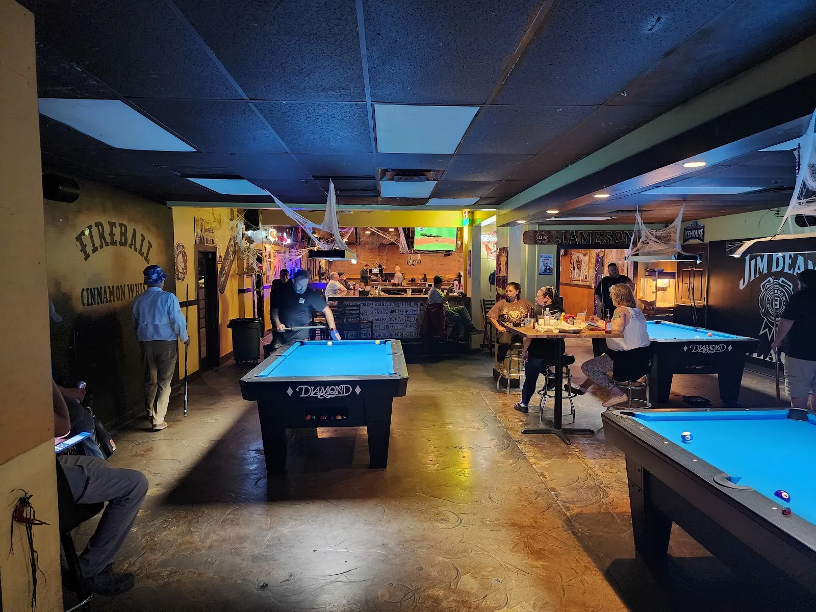 Owlz Pub - Image 4