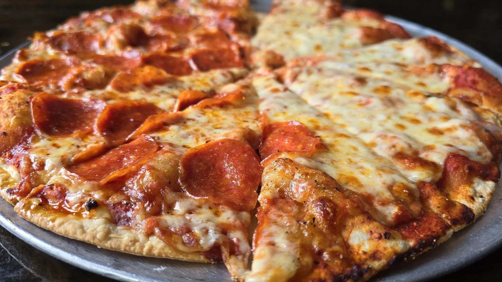 Southern's Pizza & Sports Pub - Image 4