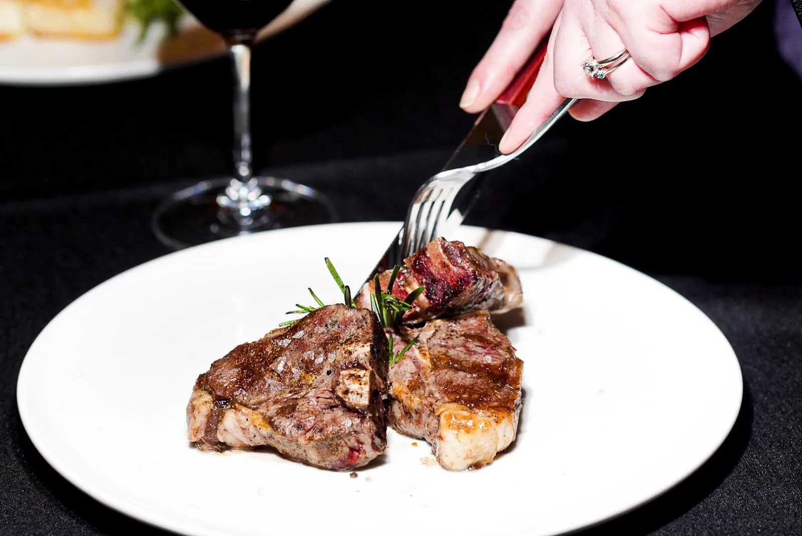 Vince Lombardi’s Steakhouse - Image 2