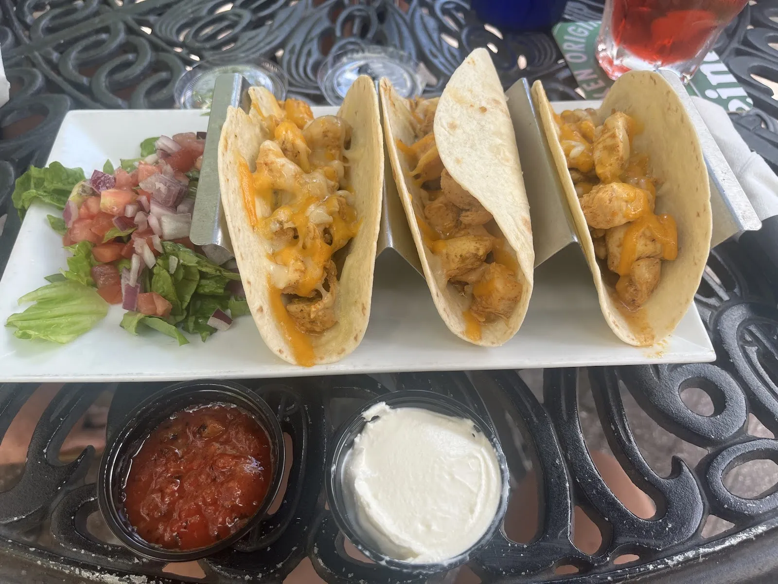 JF Kicks Restaurant & Patio Bar - Image 2