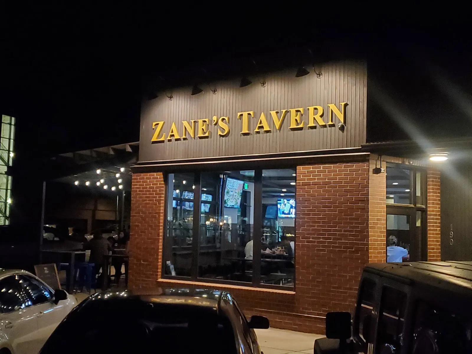 Zane's Tavern Willits - Image 3