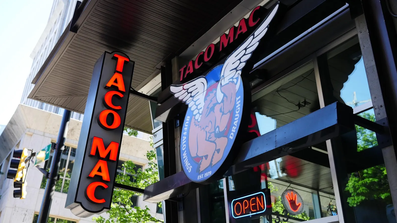 Taco Mac Metropolis logo