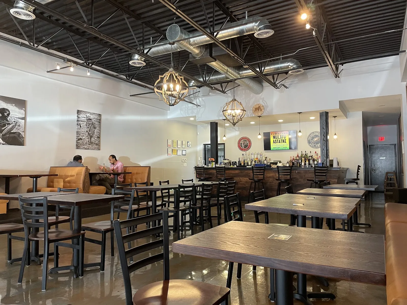Mela Bar & Lounge - Image 4