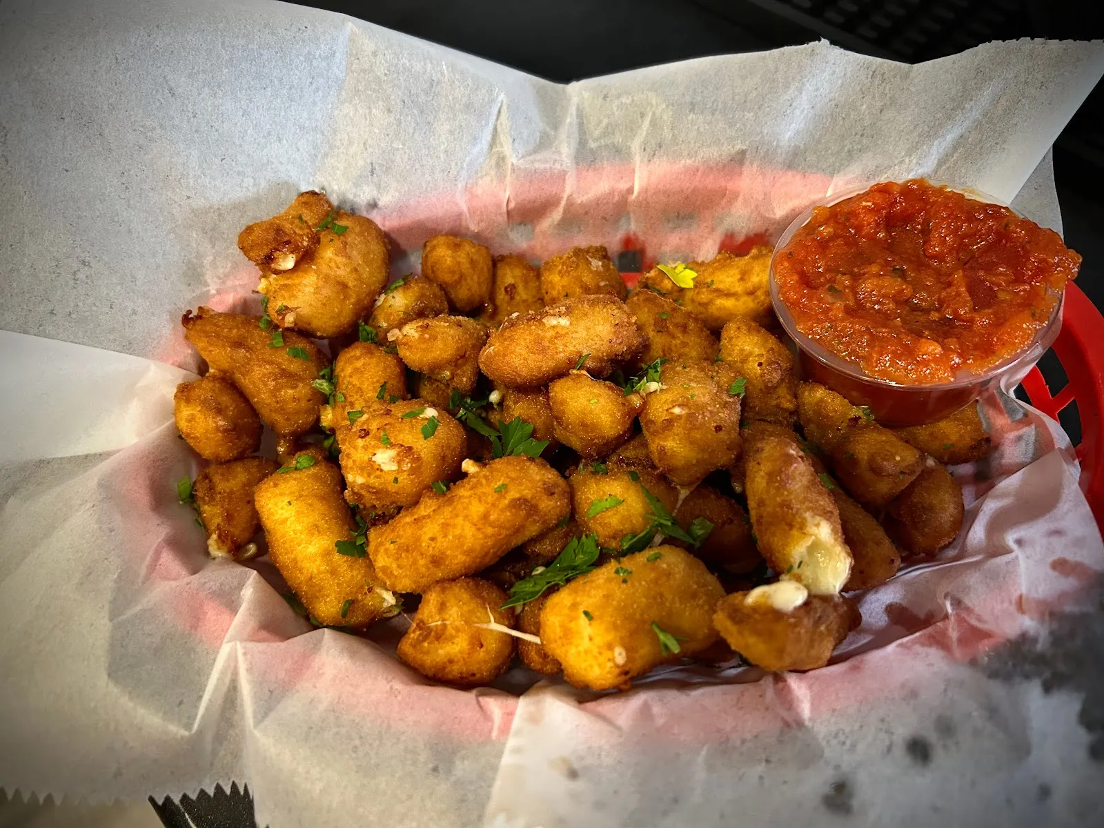 Finny’s Sports Bar and Grill - Image 4