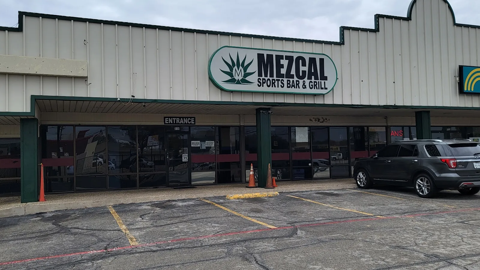 Mezcal Sports Bar & Grill - Image 2