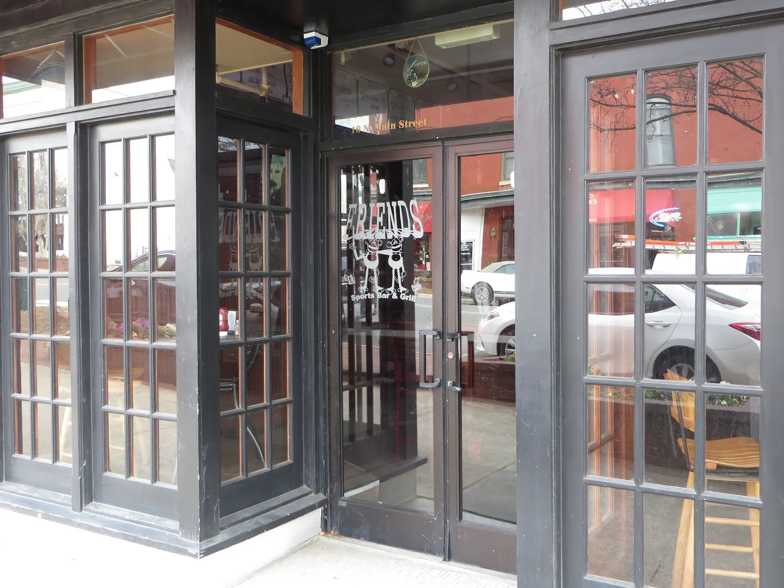 The Bearded Buffalo Sports Bar - Image 4