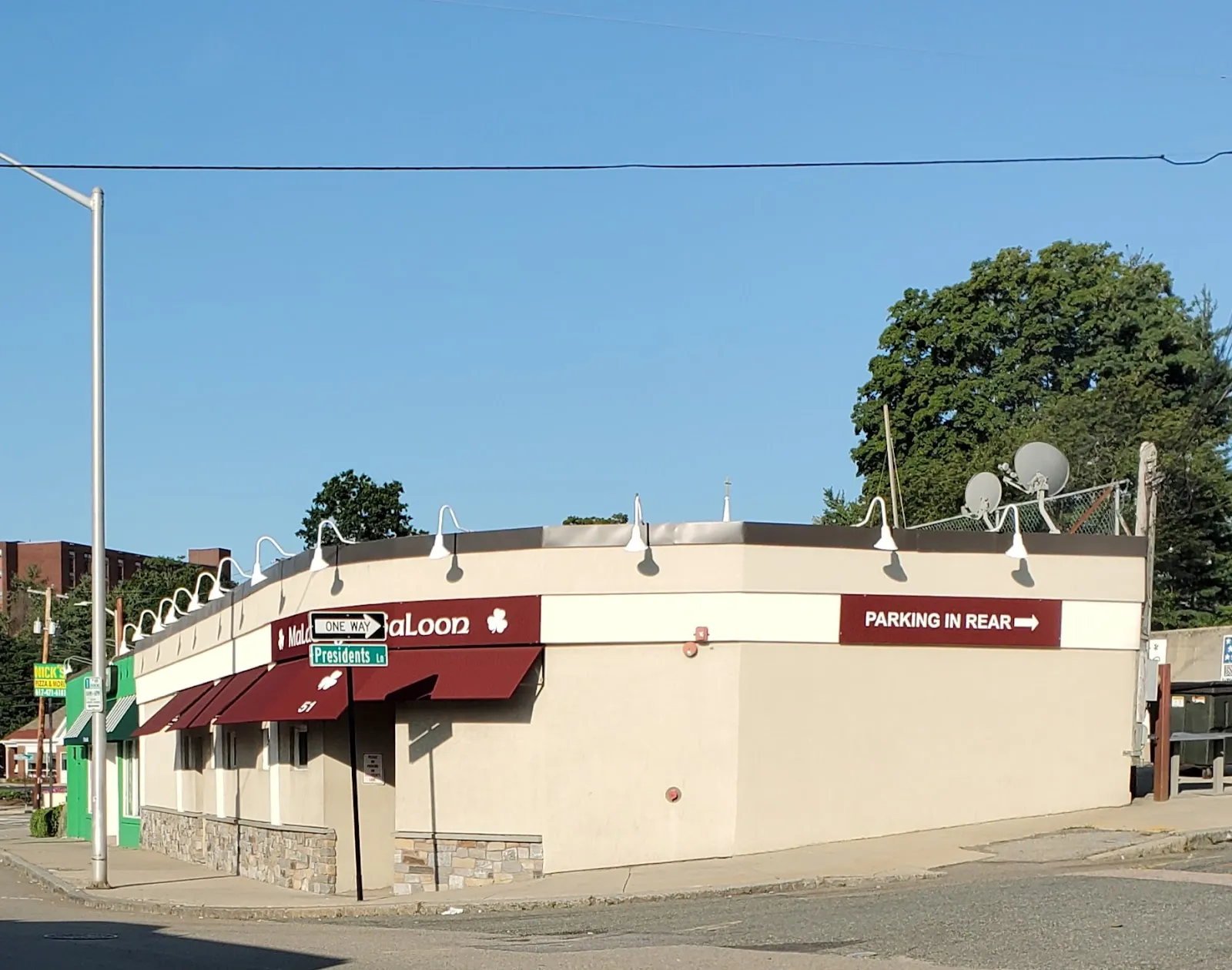 Malachy's Saloon - Image 4