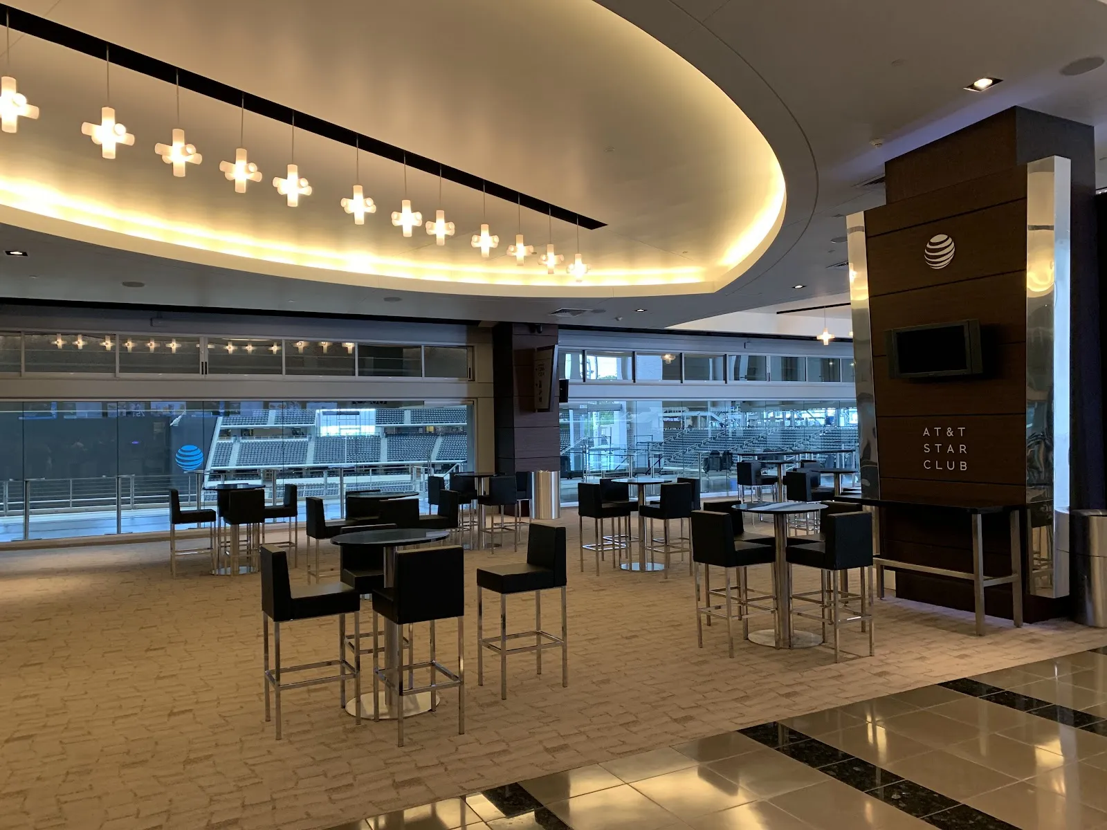 AT&T Stadium Sports Bar - Image 3