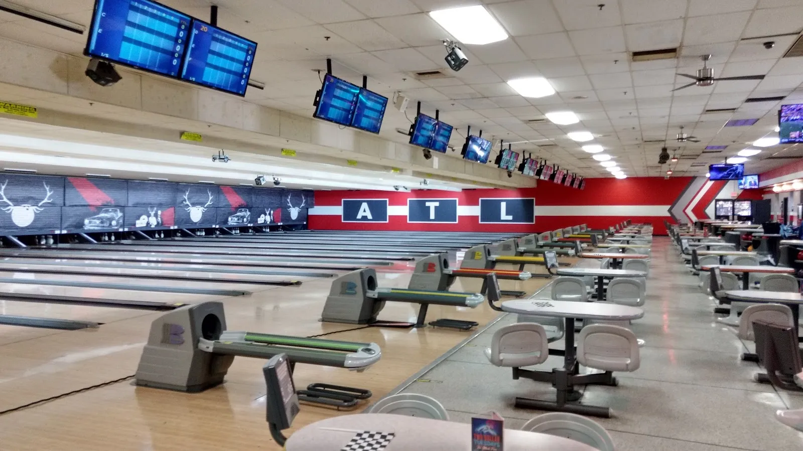Bowlero Austell - Image 3