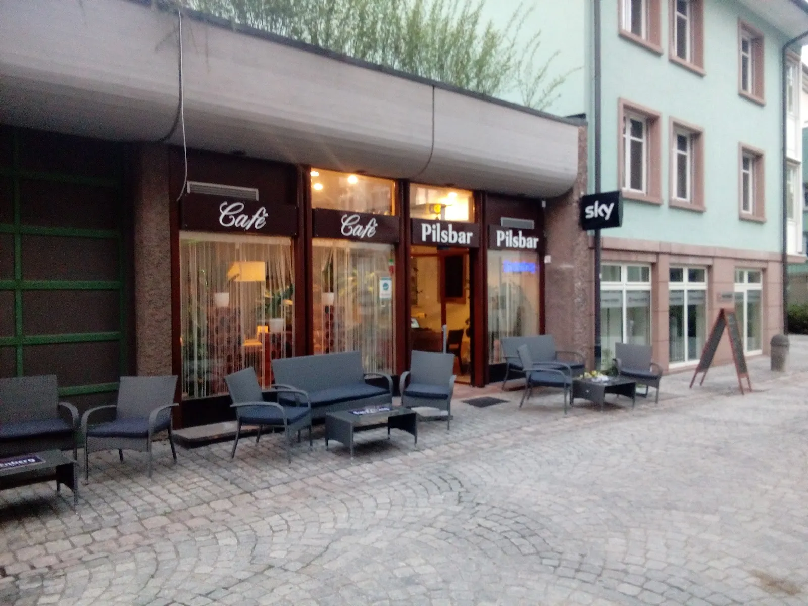 Joe’s Pilsbar - Image 4