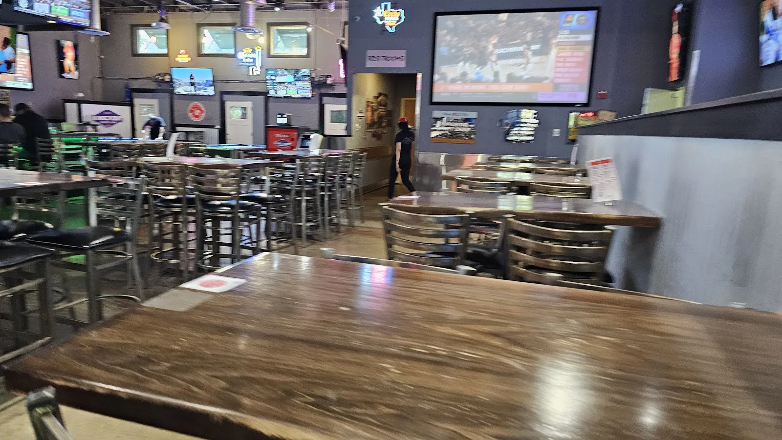 Knockout Sports Bar - Addison - Image 3