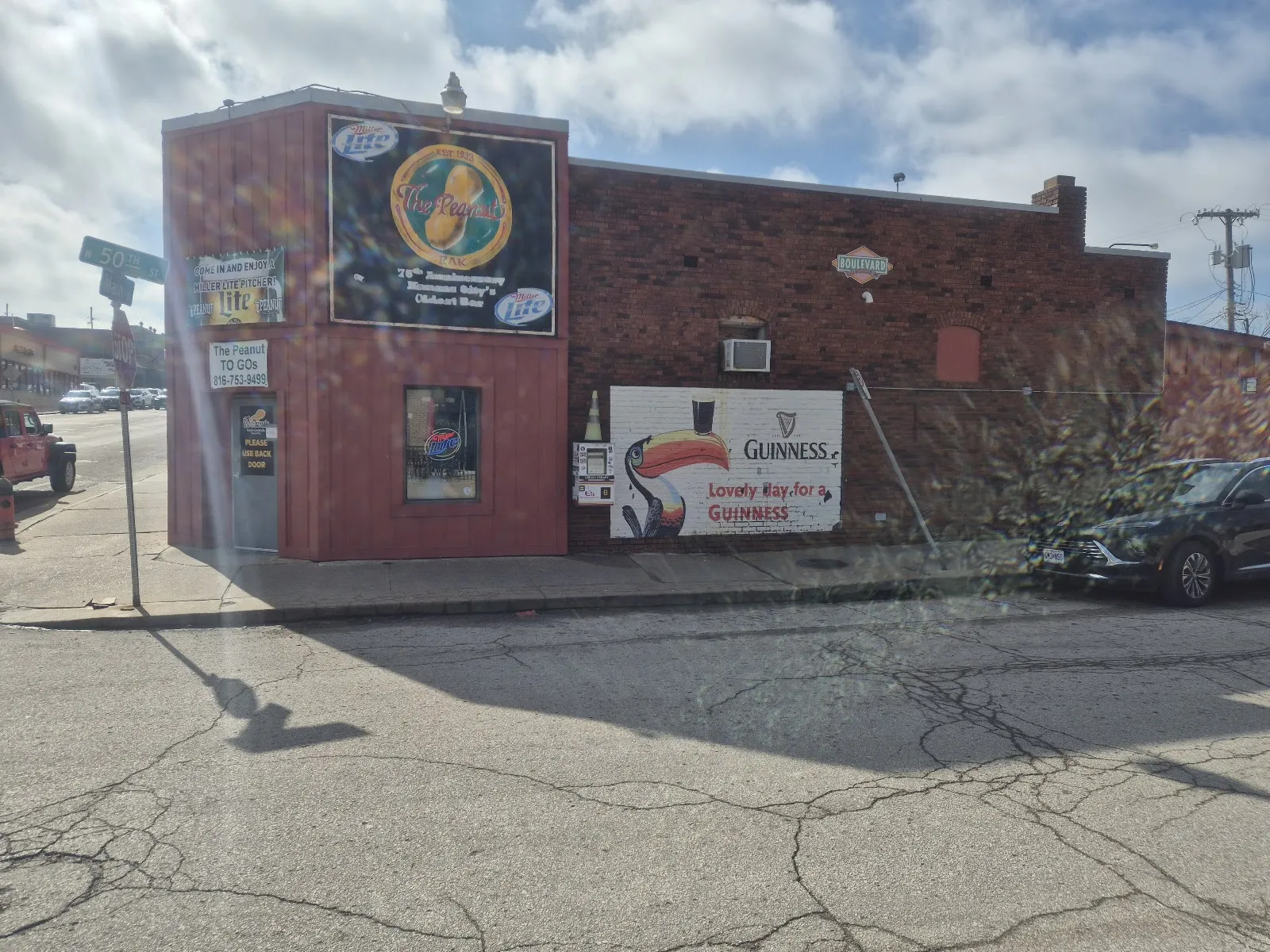 The Peanut Downtown - Image 4