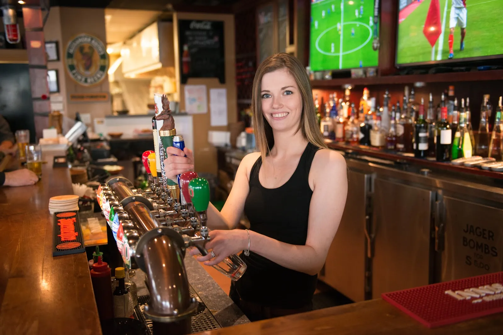 Wingporium Sports Bar - Image 4