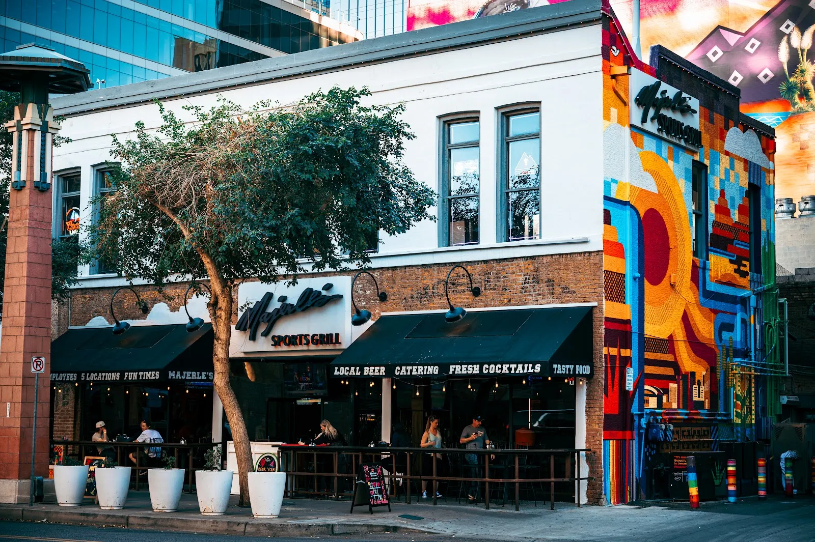 Majerle's Sports Grill - Downtown