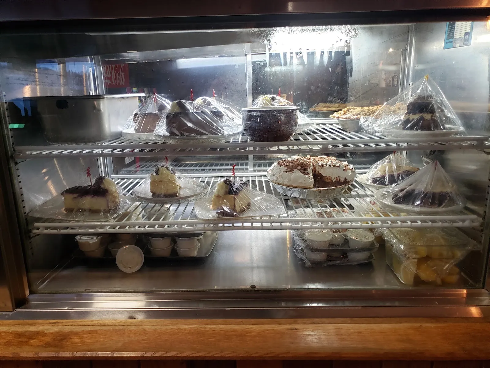 Breakwater Restaurant - Image 4