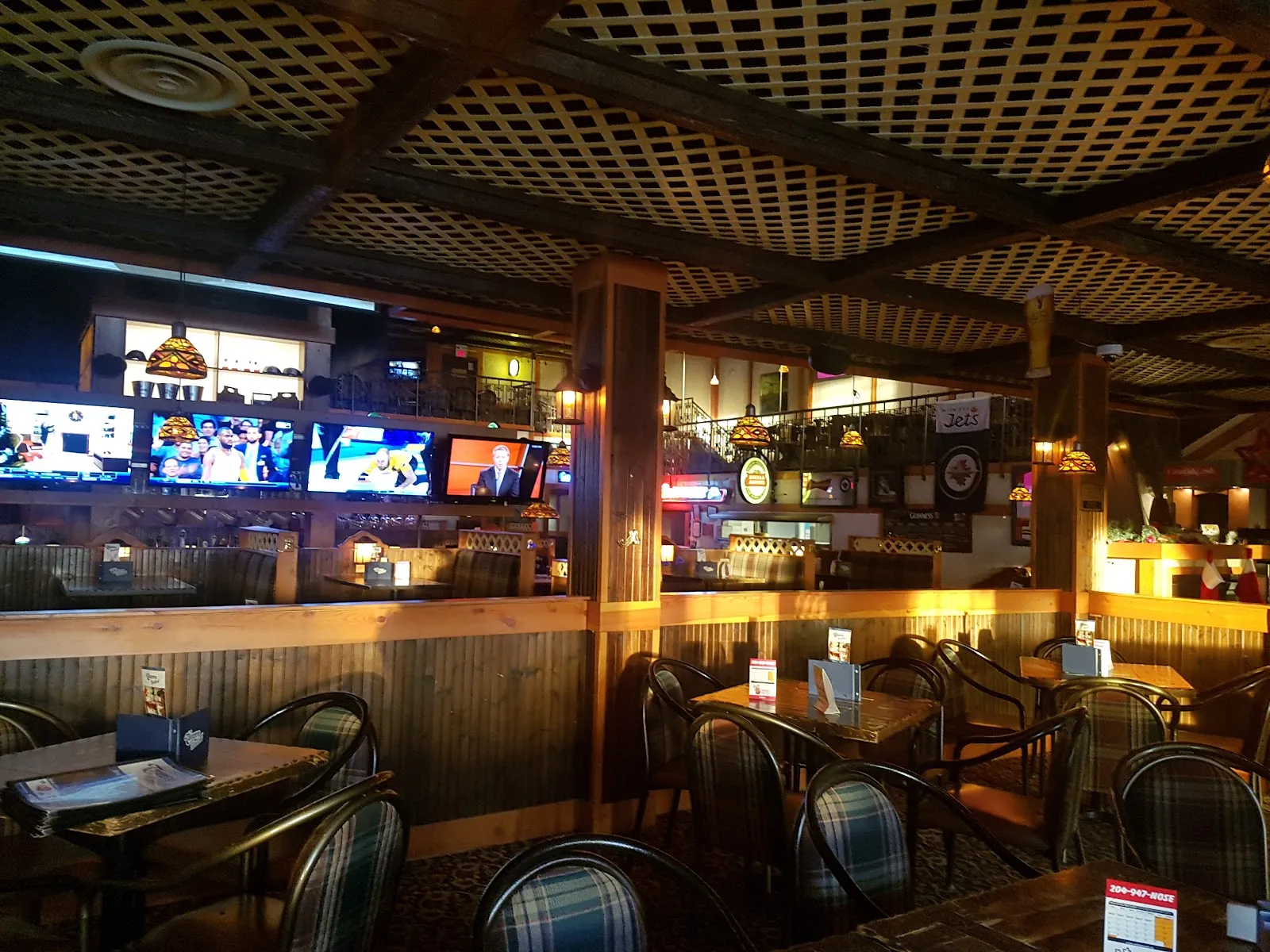Tavern United Garden City - Image 4