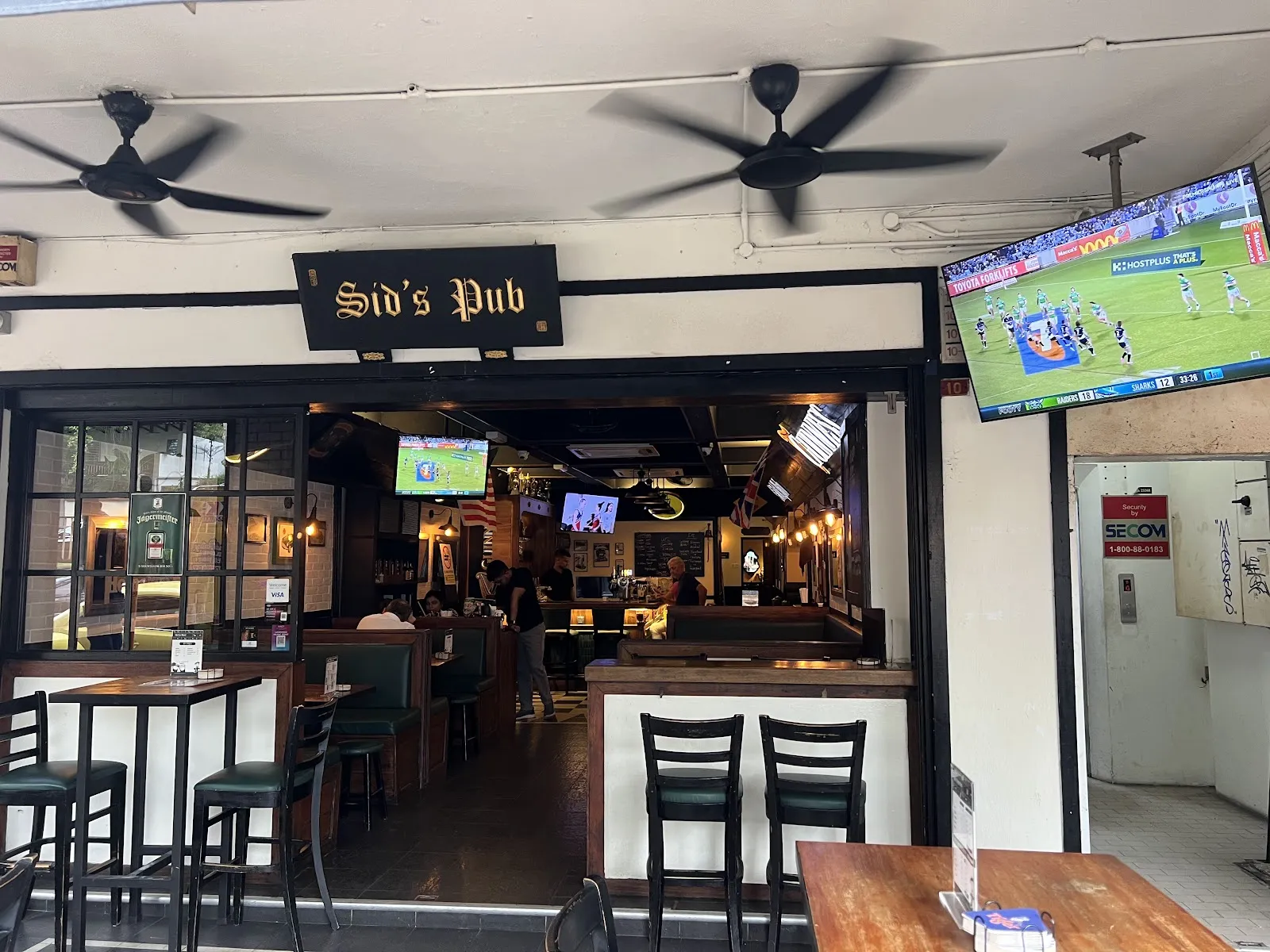 Sid's Pub KL - Image 2