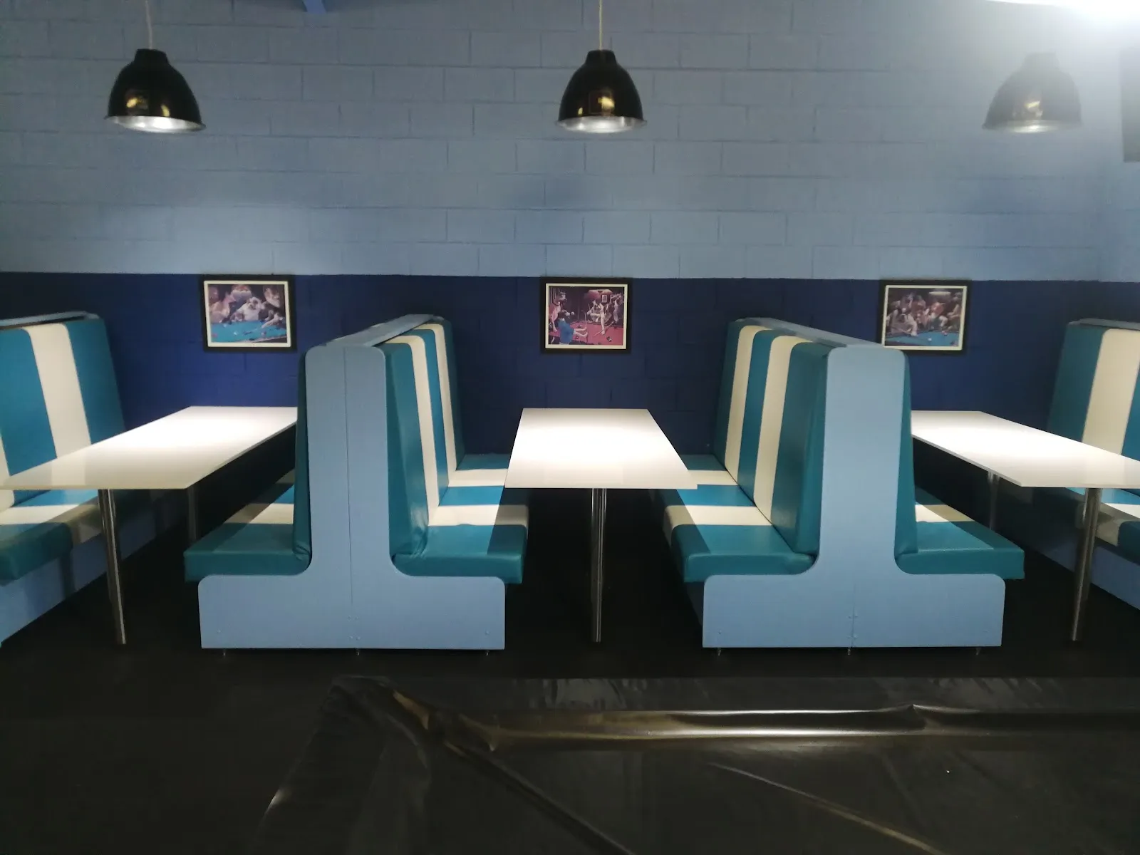 The Deep End Sports Cafe - Image 3