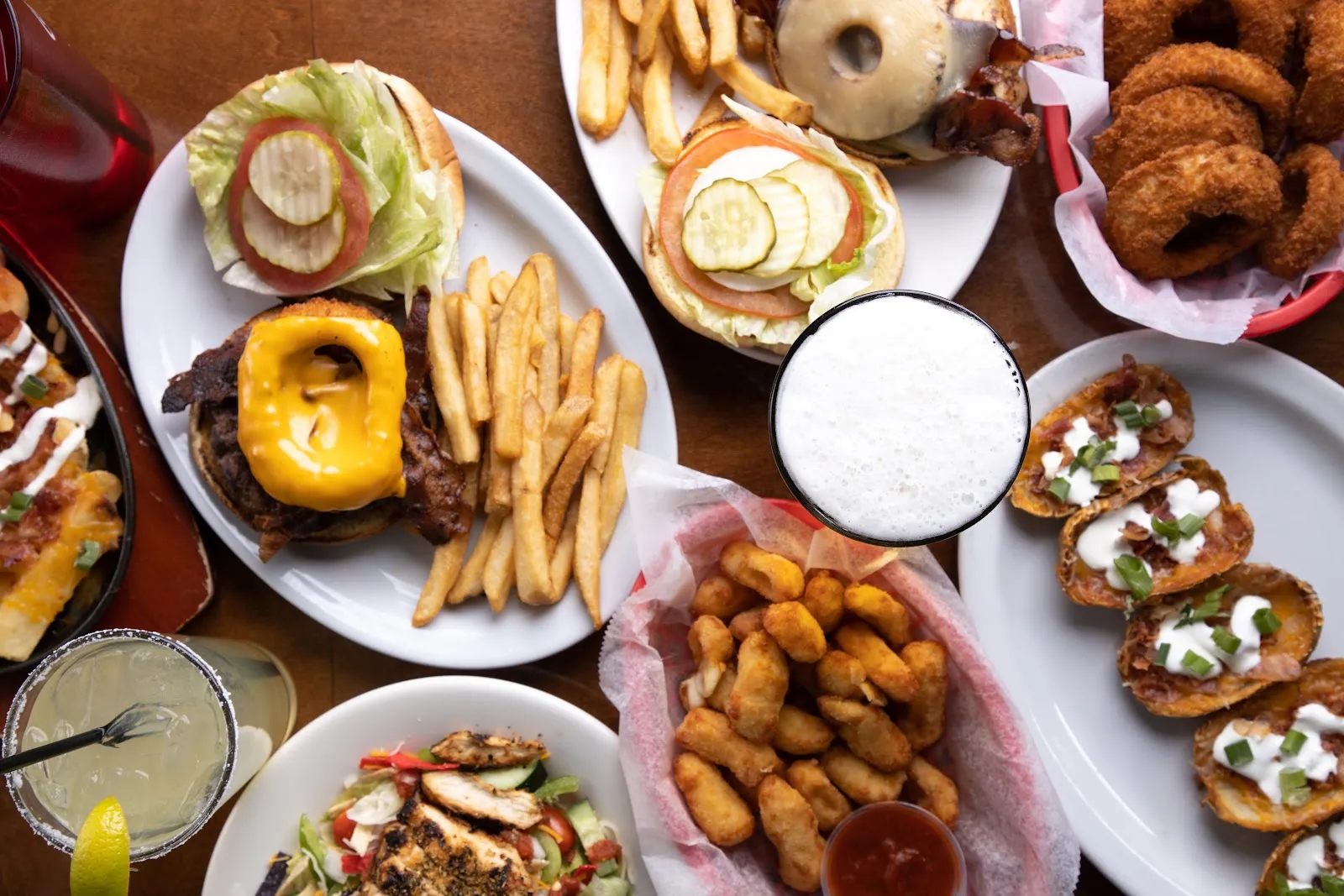 Hob Nob Sports Grill - Image 3