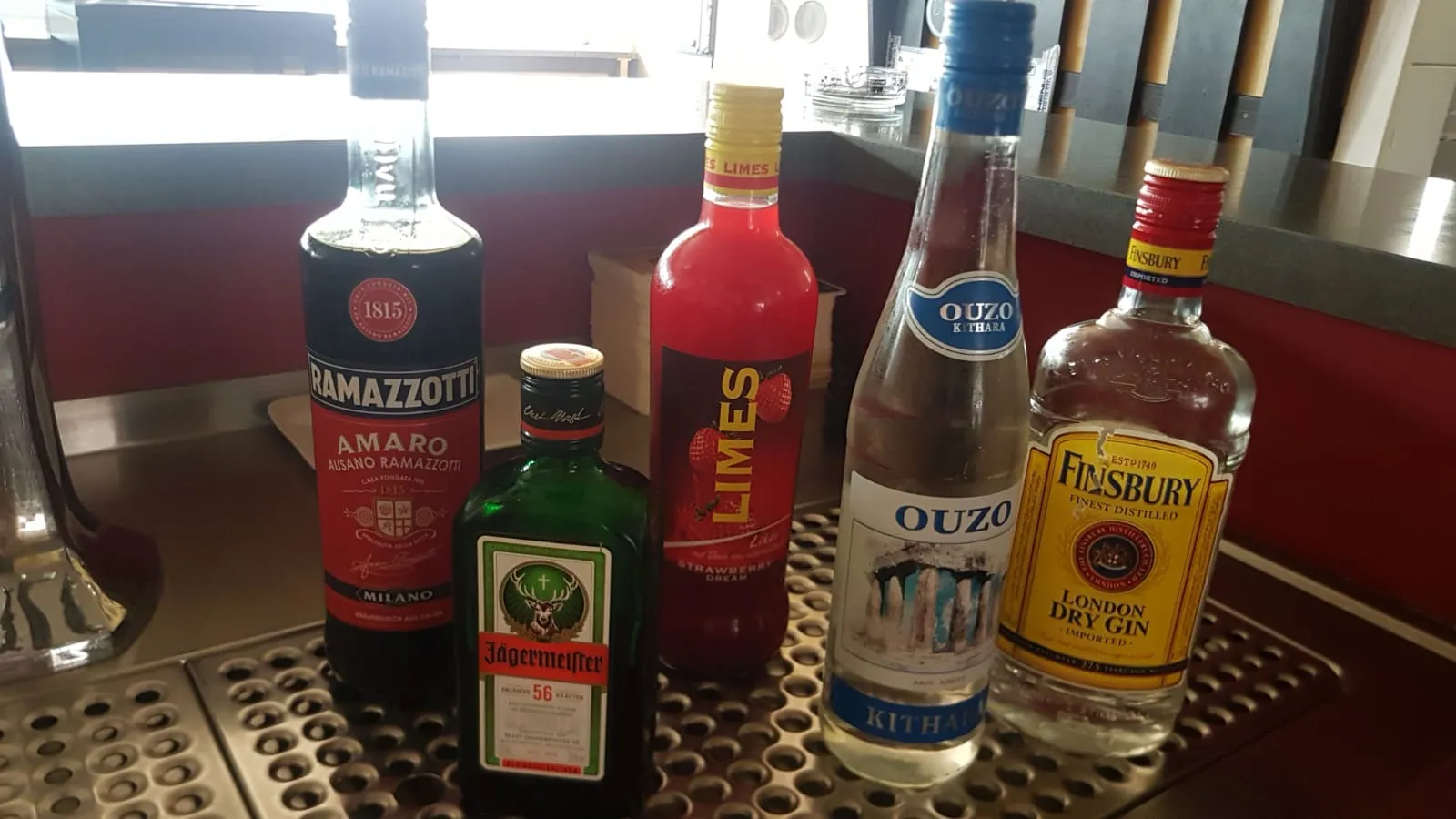 P5 Sports Bar - Image 4