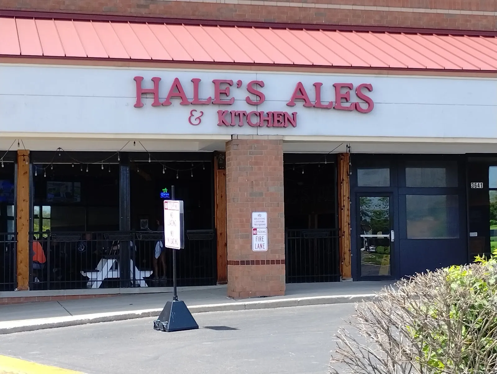 Hale’s Ale & Kitchen - Image 2