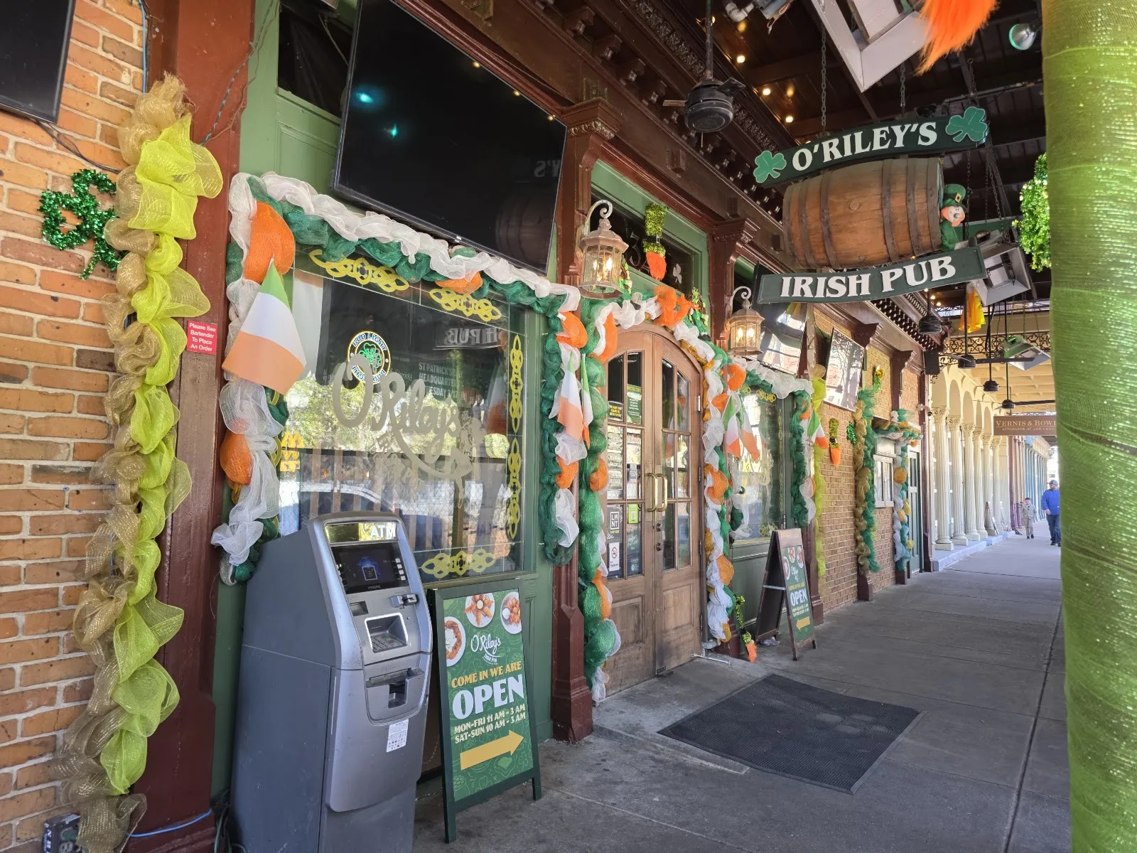 O'Riley's Irish Pub Downtown - Image 4