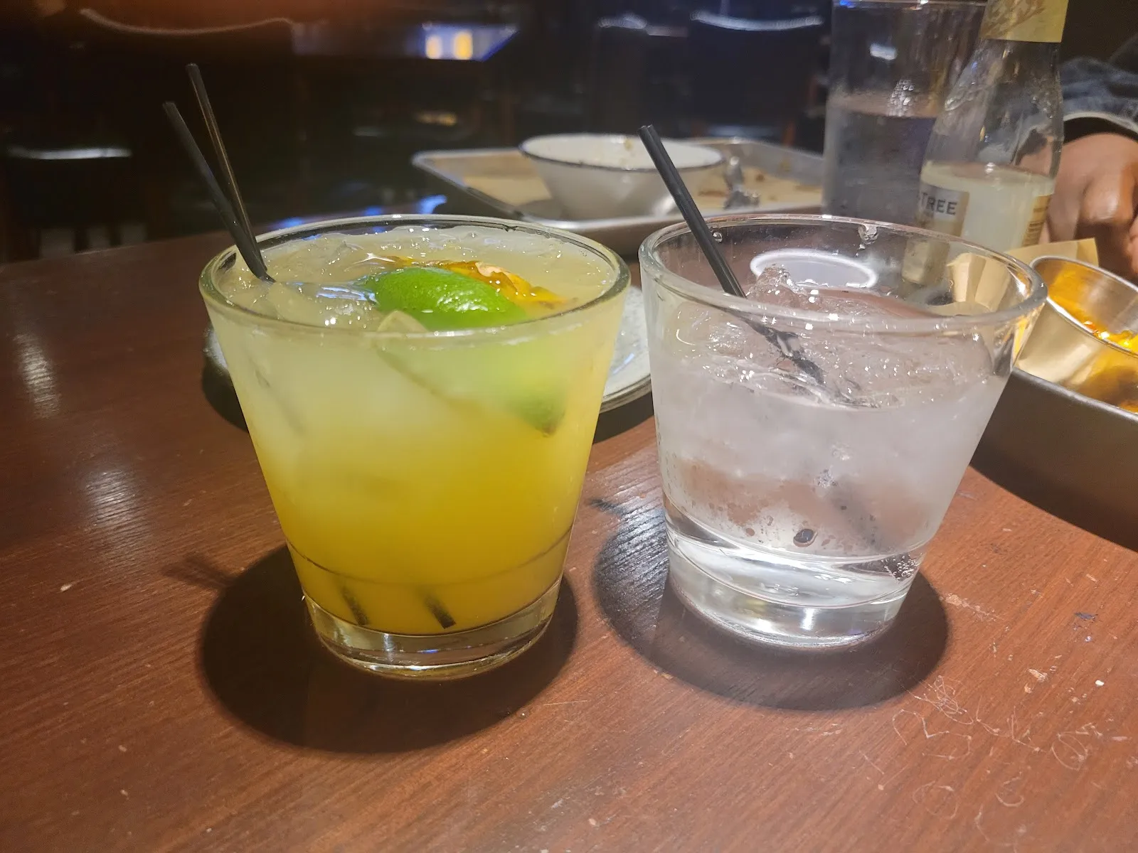 Bar Louie - The Promenade Bolingbrook - Image 3