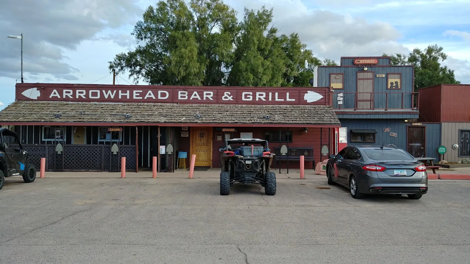Arrowhead Bar & Grill logo