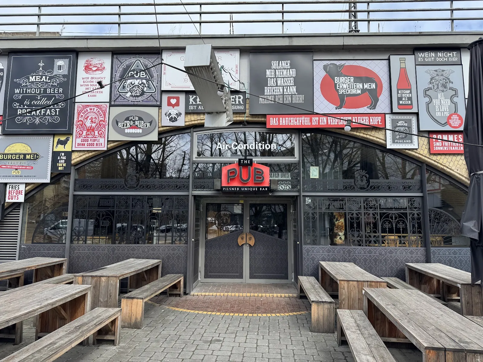 The Pub Berlin - Image 2