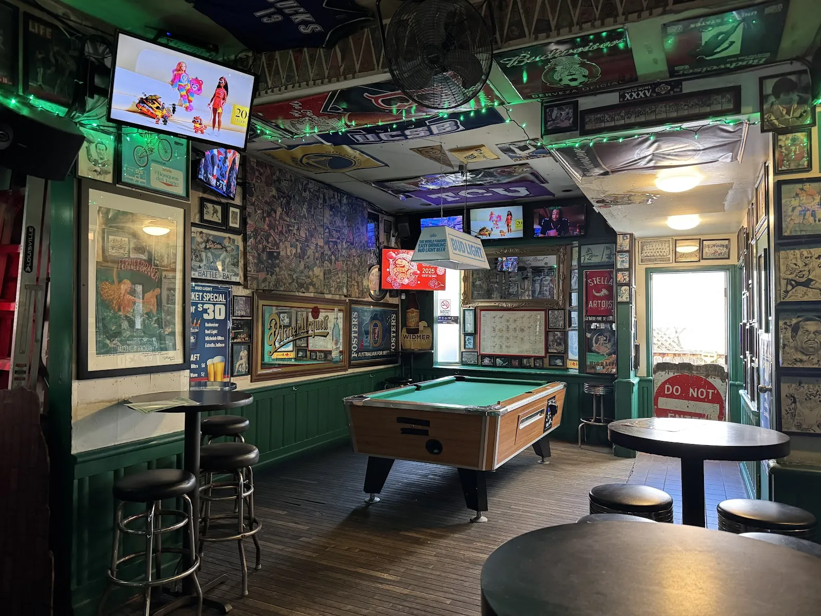 Greens Sports Bar