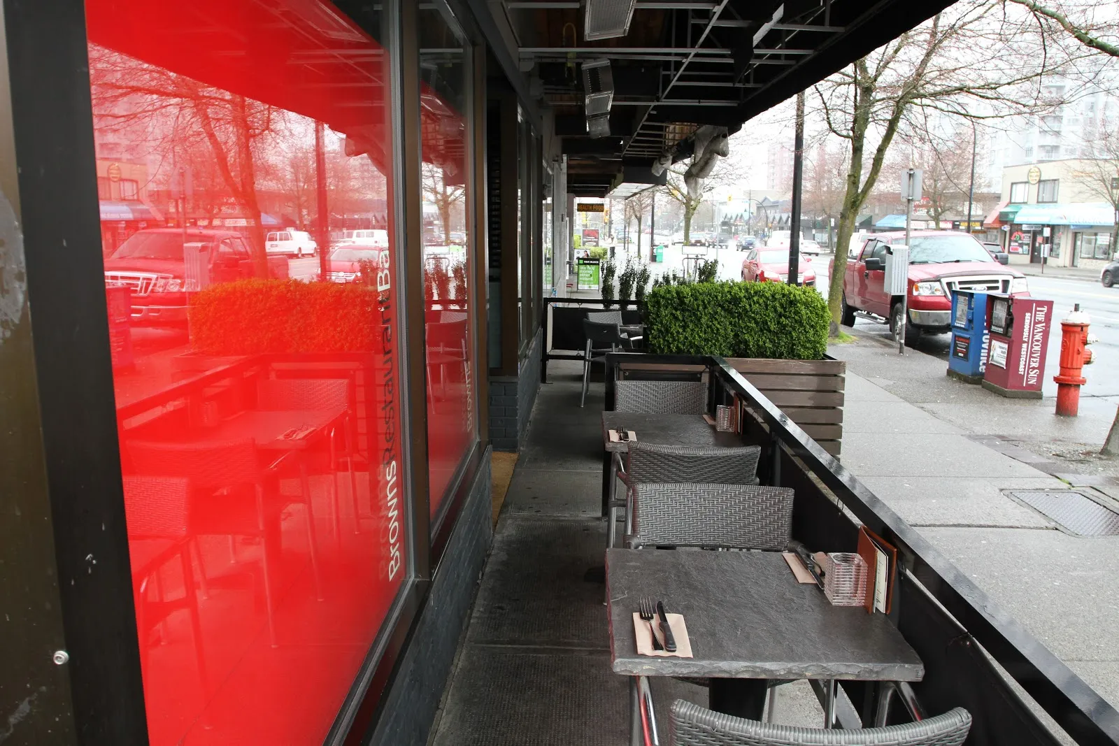 Browns Socialhouse Upper Lonsdale logo