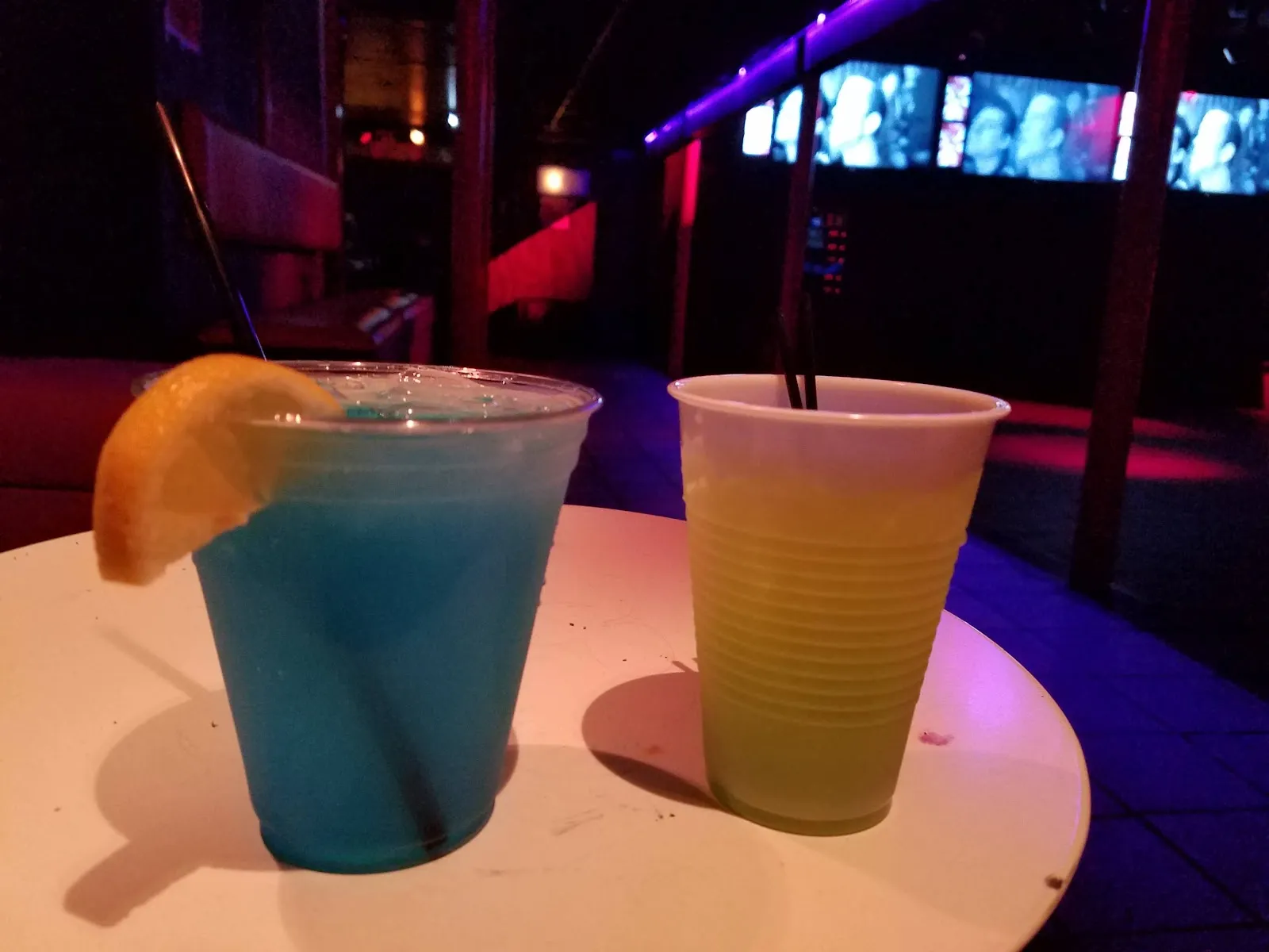 Independent Bar - Image 4