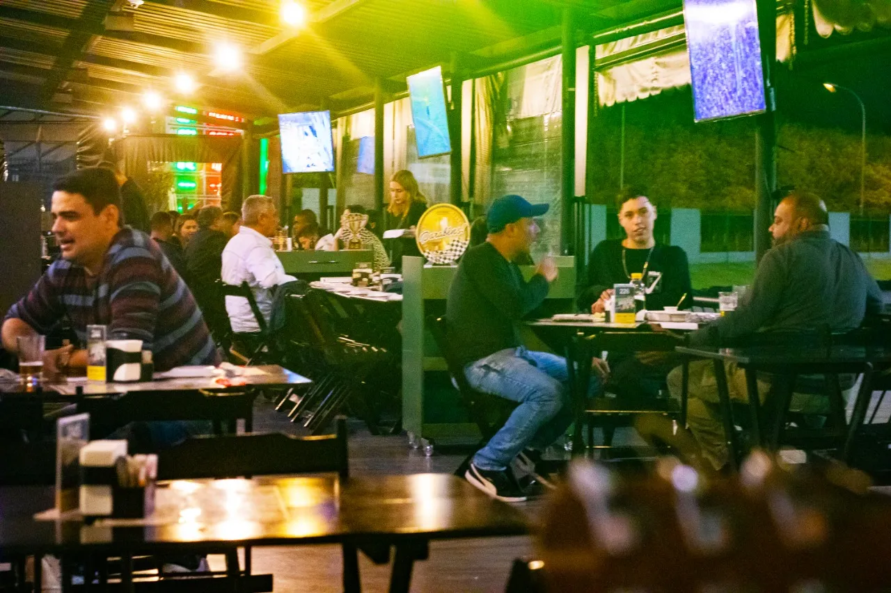 Vitória Sport Bar - Image 2