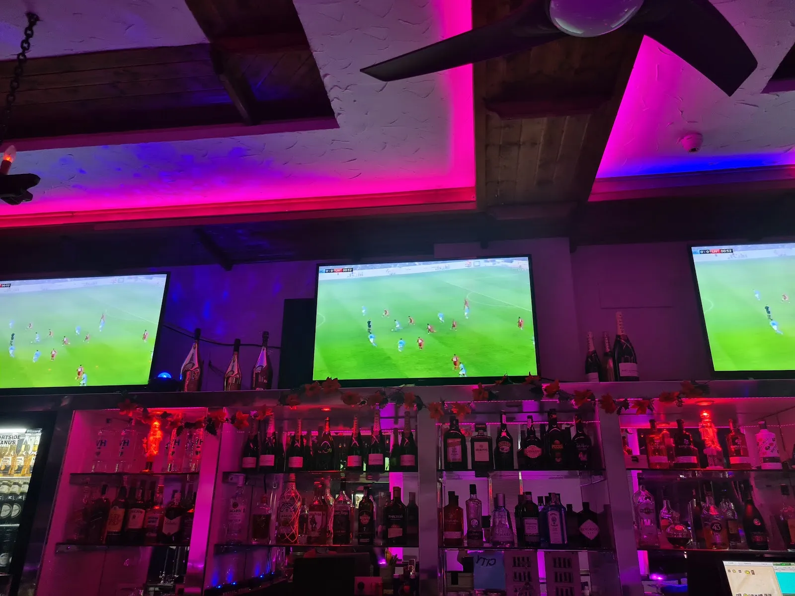 Portside Bar - Image 4